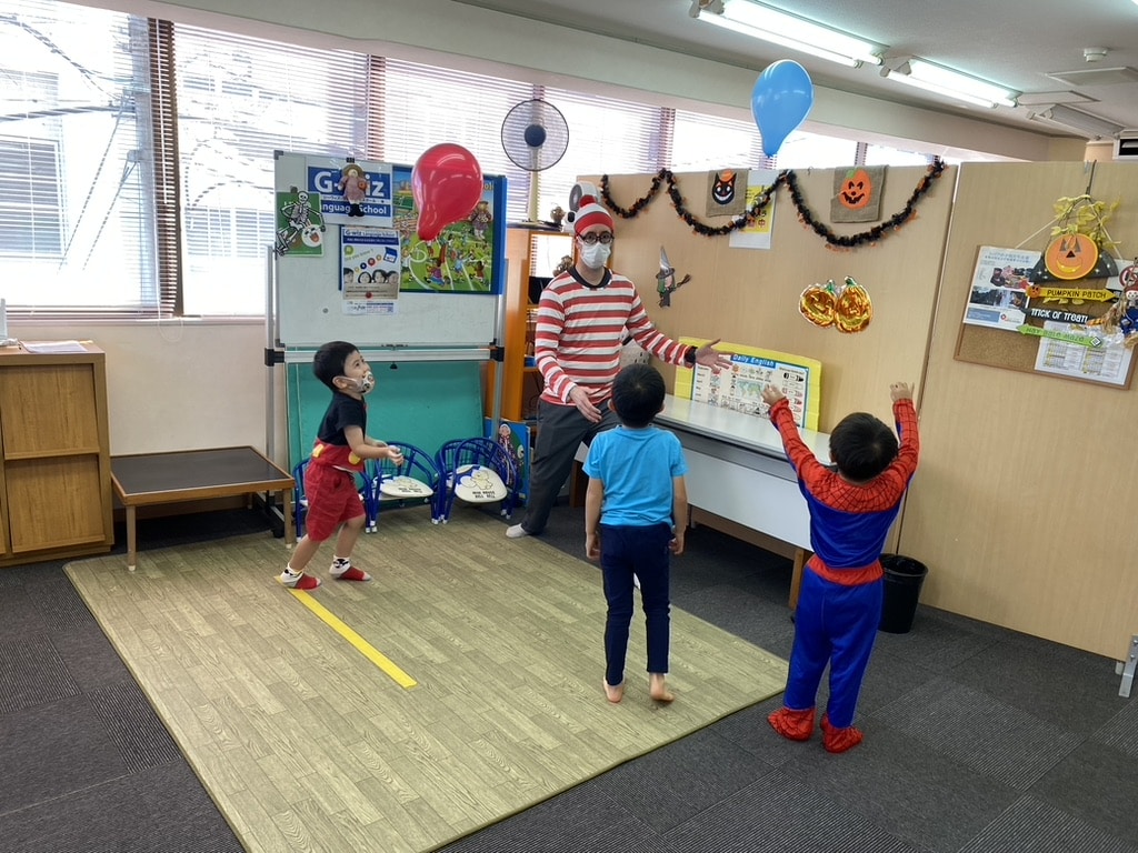 鹿児島子供英会話 G-wiz Language School ネイティブ講師レッスン